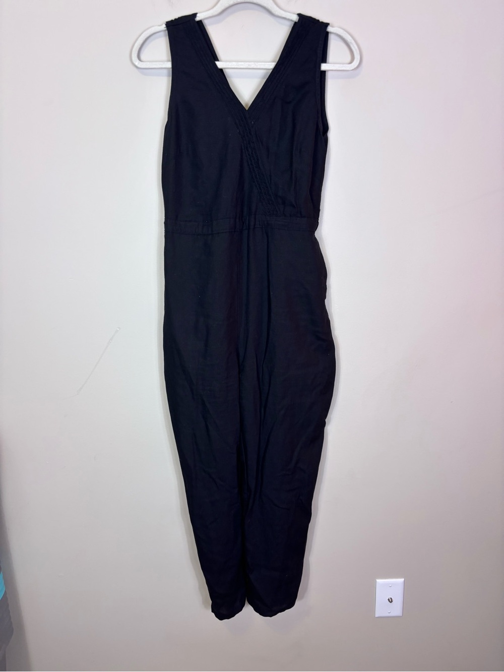 Kuhl Black Sleeveless V-Neck Linen Jumpsuit Women’s Medium